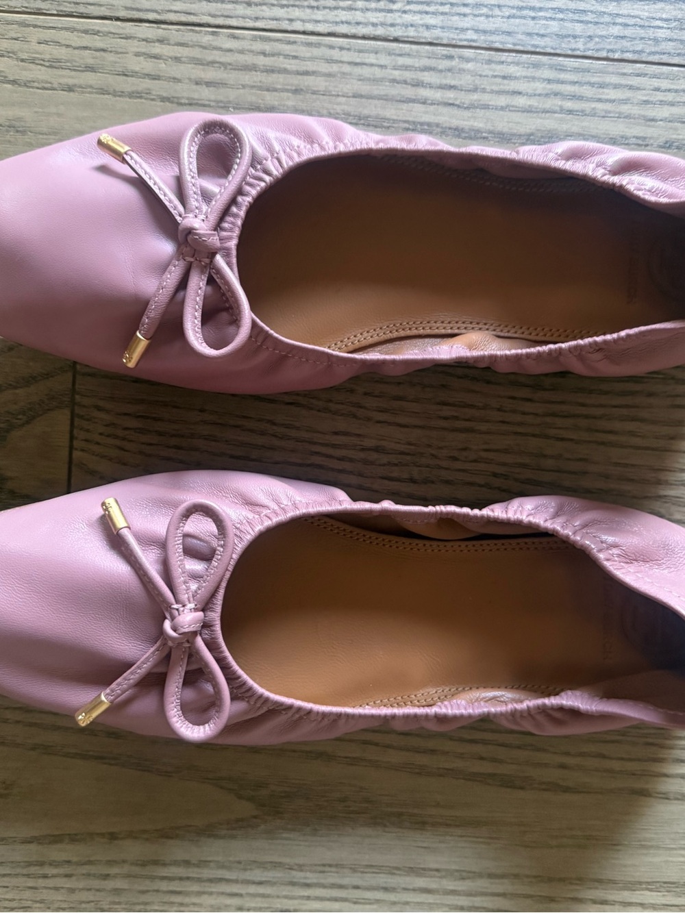 Tory Burch Women's Pink Ballet Flats with Bow